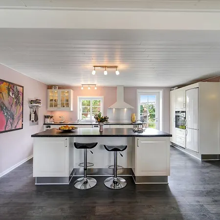 Feriehus Like House 9 B *